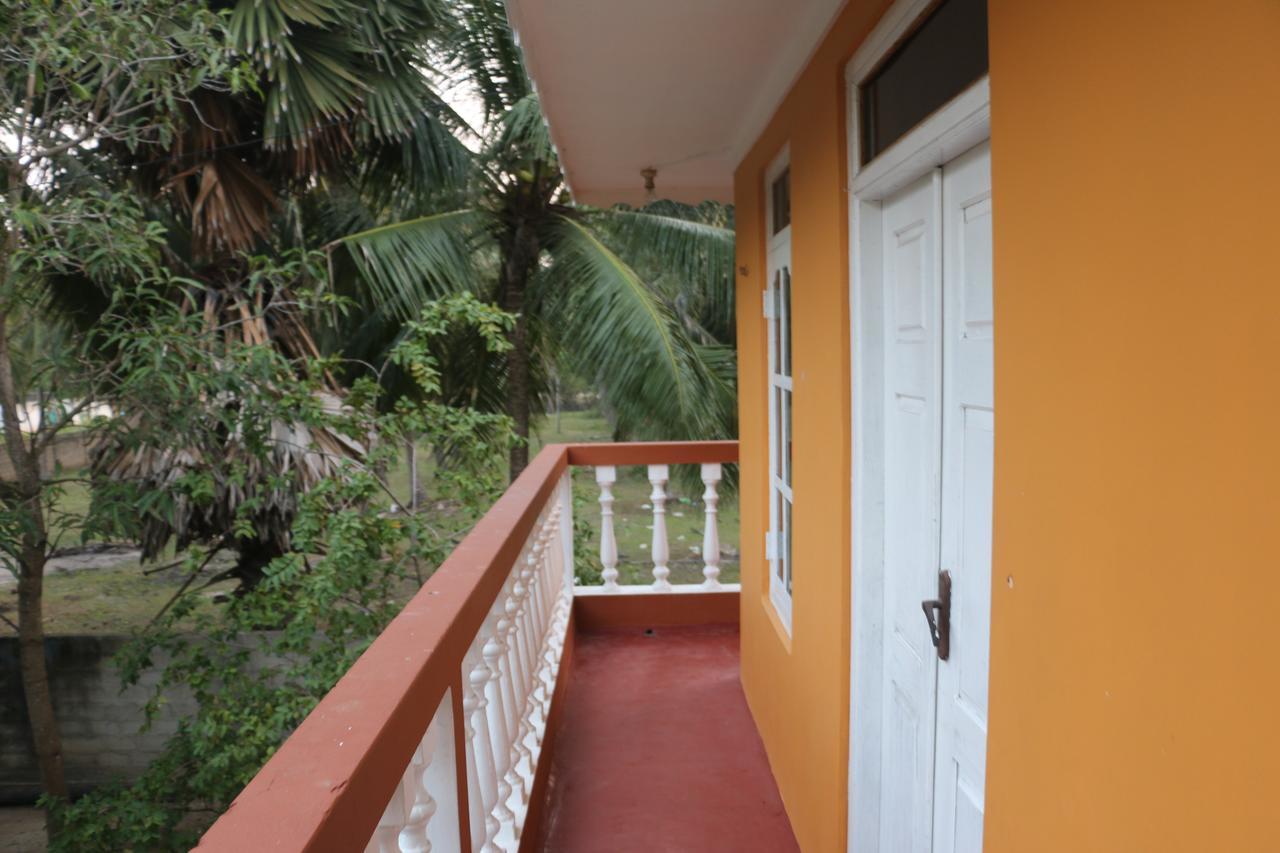 Hotel El Shaddai Mannar Exterior foto